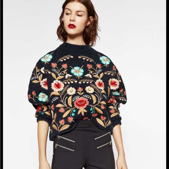 Zara Sweaters - Zara Floral Sweater